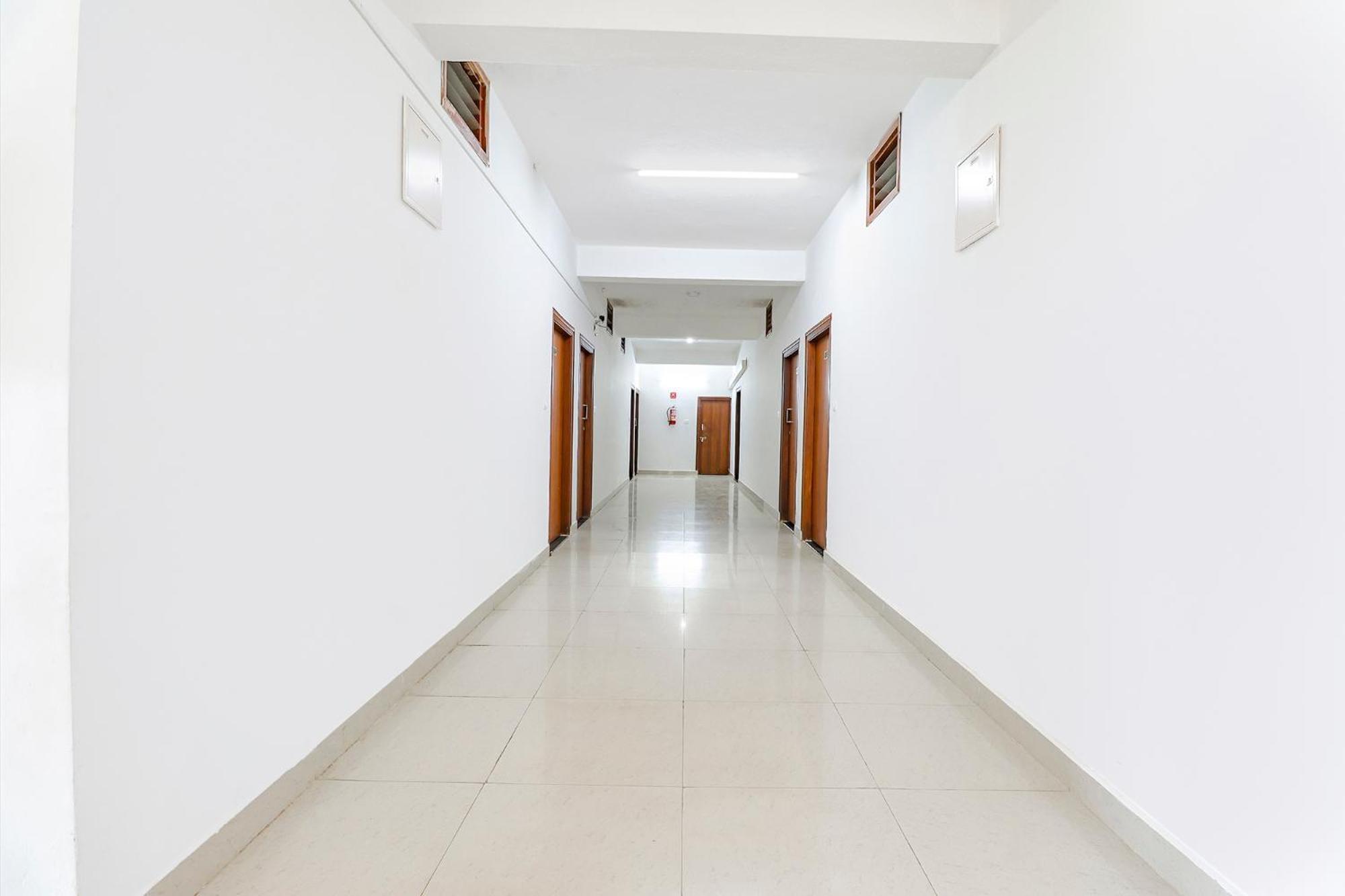 Fabhotel Raj Residency - 1Km From Madikeri Fort Екстериор снимка