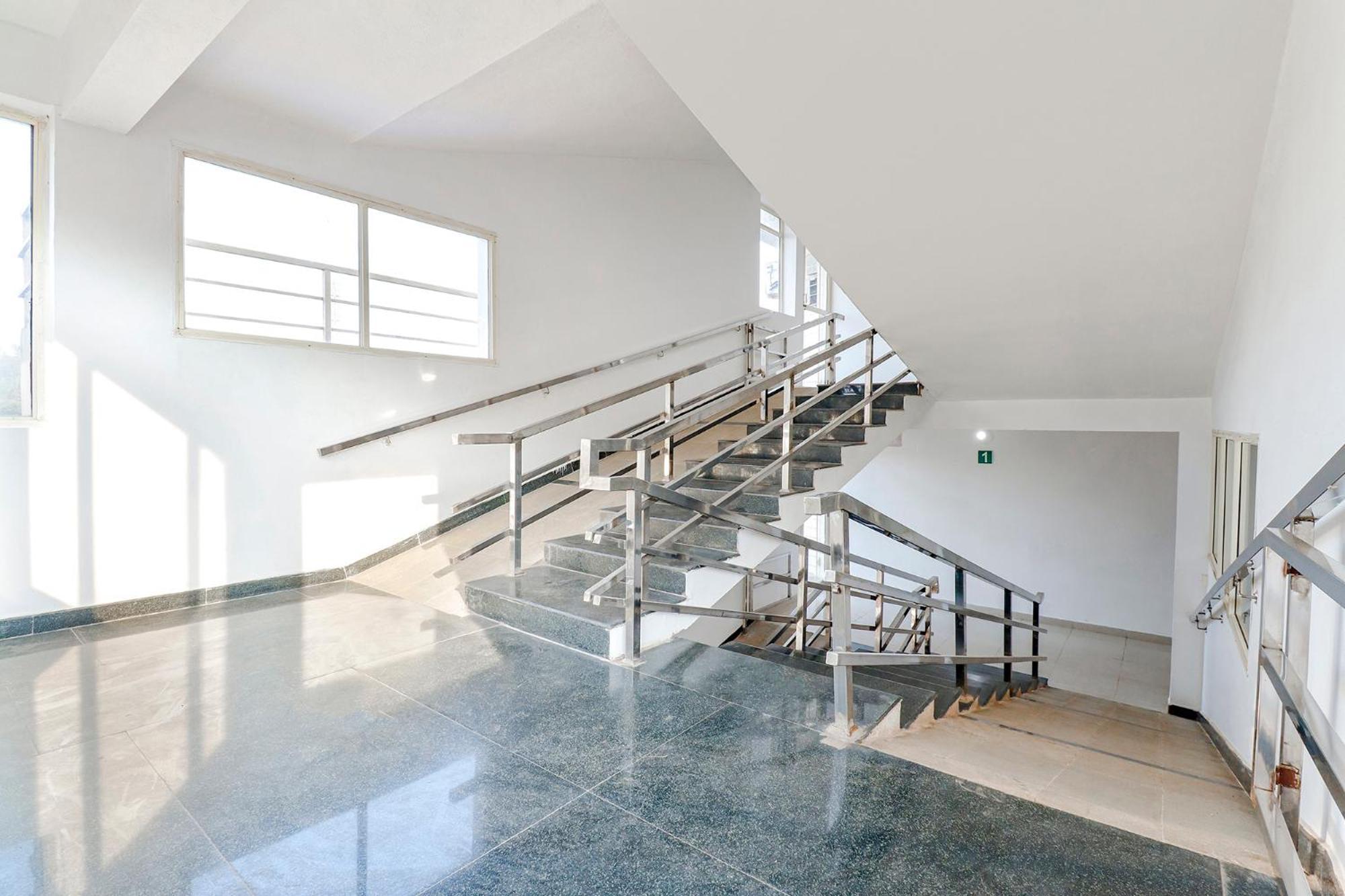 Fabhotel Raj Residency - 1Km From Madikeri Fort Екстериор снимка